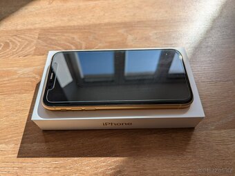 iPhone XR 64gb žlutý - 2
