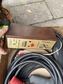 Svářečka bodová 380V se zdrojem - 2