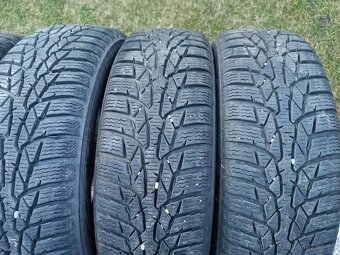 PRODÁM ZIMNÍ PNEU 165/60R15 - 2