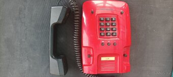 Tlačítkový telefon - 2