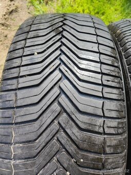 2 celoroční pneumatiky Michelin 235/55/19 - 2