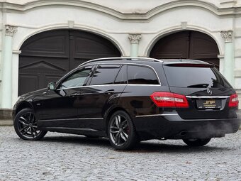 Mercedes Benz E350 CGI 215 kW AMG FULL VÝBAVA Webasto Night - 2