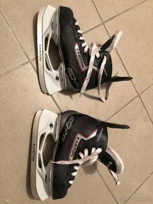 Easton, brusle na led, velikost 3. - 2