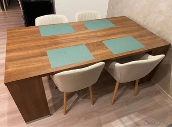 Velký jídelní stůl - 2