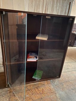 Prosklené skříňky - 2