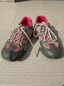 TURISTICKÉ POLOBOTKY - 2