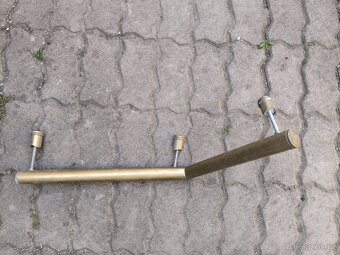 Kování na dveře, držadlo. - 2