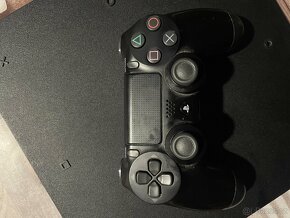 Sony PlayStation 4 slim 500 GB černá - 2