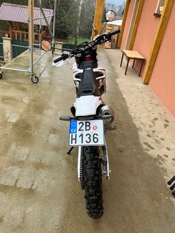 AJP 250 - 2