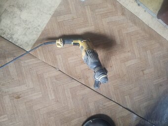 Bourací kladivo dewalt - 2