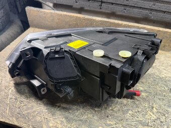 Dynamic Bi-Xenon BMW e63 - 2