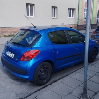 PRODAM PEUGOT 207 1.4 54KW BENZIN - 2
