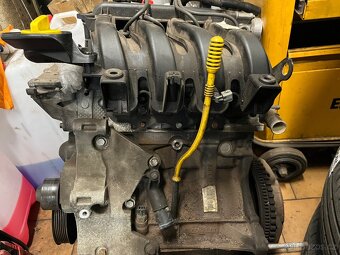 Prodám motor 1,2i na Renault Clio nebo Modus - 2