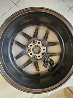 Forzza R17 et42 7.5j 5x112 viz popis - 2