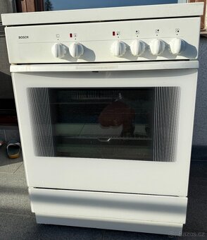 Trouba včetně varné desky Bosch - 2