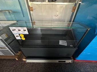 Potravinářská chladicí vitrína Quadros SlimSolid 1,93m - 2