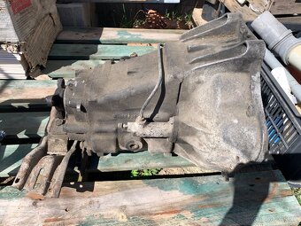 Převodovka Mercedes W115 Žralok - 2