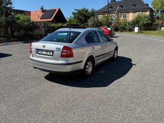 Škoda Octavie 2 sedan - 2