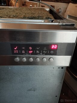 Vestavná nerezová myčka zn.Electrolux - 2