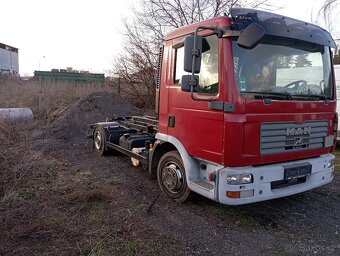 Prodám kontejnerové auto MAN 7,5 t - 2
