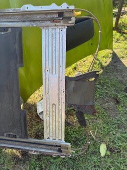 Střešní okno subaru Forester - 2