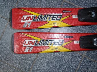 NASERVISOVANÉ 149 CM LYŽE CARVY VÖLKL UNLIMITED R1 - 2