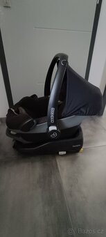 Autosedačka (vajíčko) Maxi-Cosi s Isofix základnou - 2