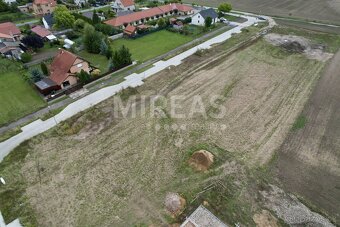 Hořátev, prodej stavebního pozemku 898 m2, okr. Nymburk. - 2