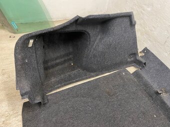 ŠKODA OCTAVIA 2 2004-2013 - KOBEREC KUFRU S BOČNICEMI - 2