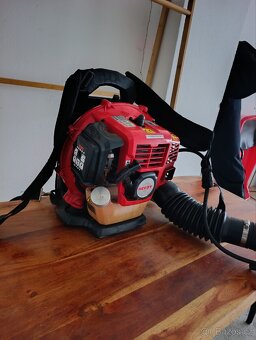 Benzínový fukar Hecht - 2