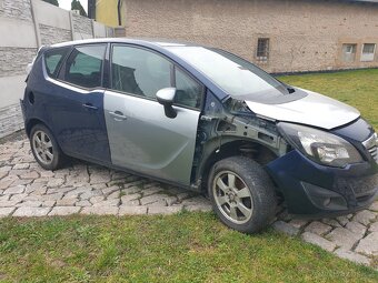 Opel Meriva B - 2