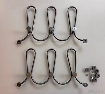 Kovový věšák 2 ks - 2