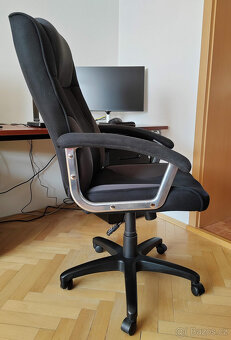 Kancelářské křeslo - 2