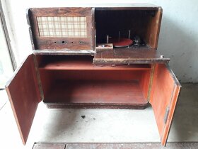 Gramofonová hrací skřín - 2