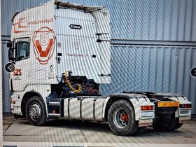 Scania tahač V8 - 2