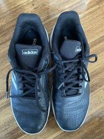 Adidas pánská sportovní obuv Courtsmash velikost 44 - 2