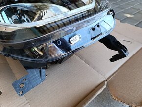 Pravý predný svetlomet Smart Forfour - 2
