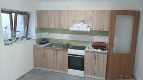 Kuchyňská linka včetně montáže 240cm - 2