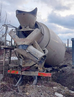 7m3 mix beton nástavba domíchávač Kurta - 2