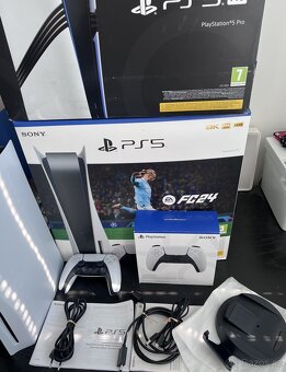 PS5 s mechanikou v záruce + ovladače Dualsense - 2