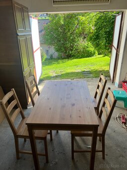 Jídelní stůl HÄGERNÄS - 2