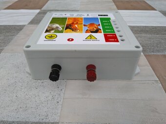Elektrický ohradník, Solár 12V/230V 5J - 2
