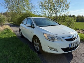 Opel ASTRA 1.7 CDTi - 2