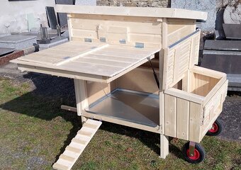 Zateplený kurník pro 5 slepic - mobilní - 2