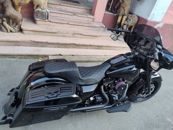 HARLEY DAVIDSON FLHX STREET GLIDE CUSTOM SPECIAL - 2