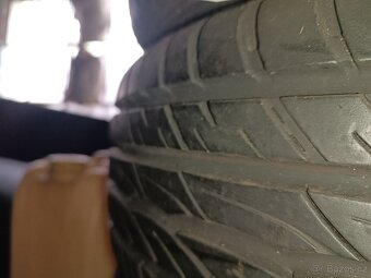 Prodám letní pneumatiky Barum 195/65 r15 - 2