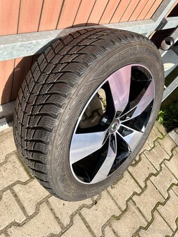 Volvo XC40 zimní komplet alu kola orig. 19" - 2