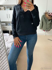 Prodám dámské mikiny, svetry vel XS-S.Top stav,levně - 2