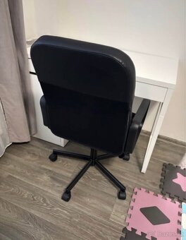 Psací stůl a židle - 2