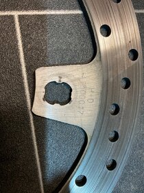 Přední brzdové kotouče Harley Davidson - 2